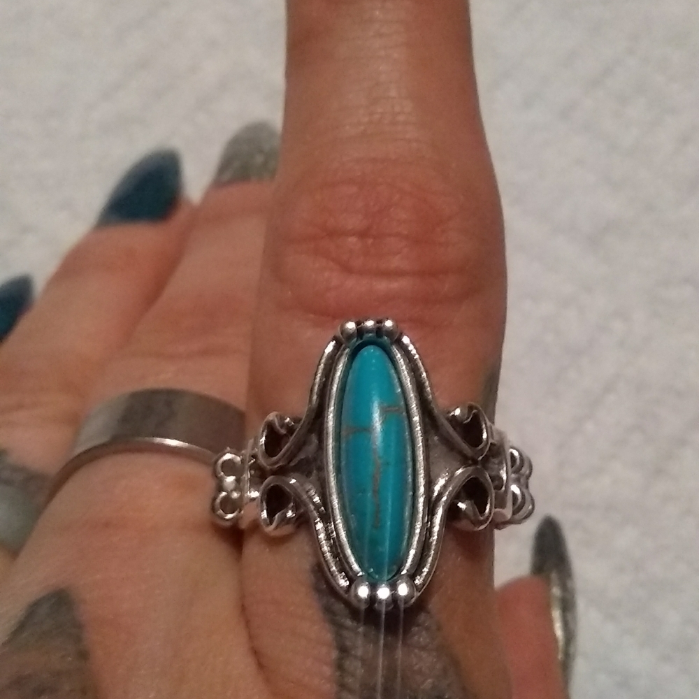 Turquoise and silver color stretchy ring